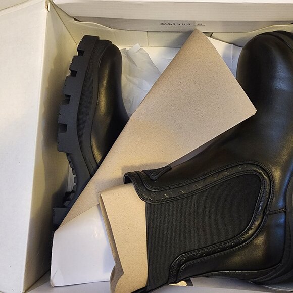 GUESS Womens Yesses Triple Tr Black 11M - A001 - Picture 7 of 9